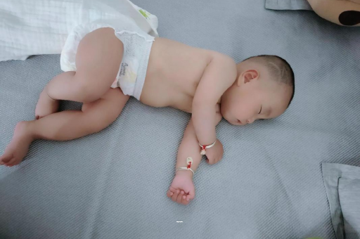 上海宝宝突然很多眼屎